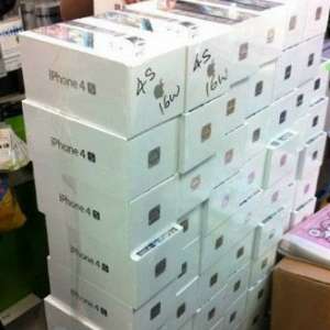 BLACKBERRY Q10,Z10 AND BRAND NEW IPHONE5,4S 16G,32GB 64GB IN STOCK